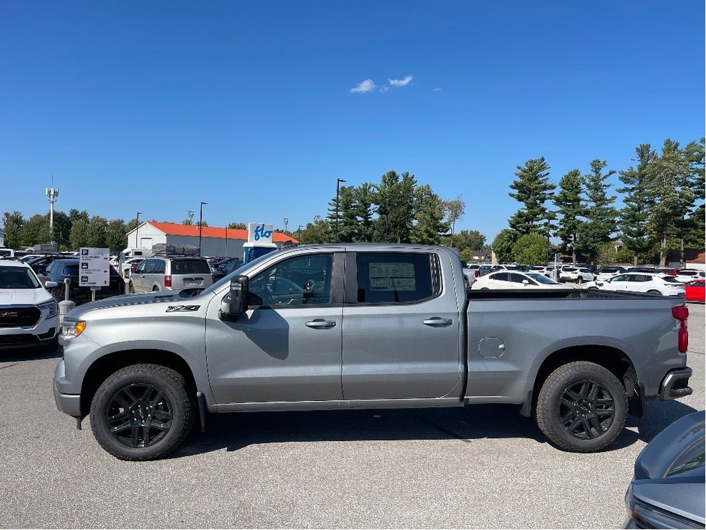 2024 Chevrolet Silverado 1500 in Joliette, Quebec - 3 - w1024h768px