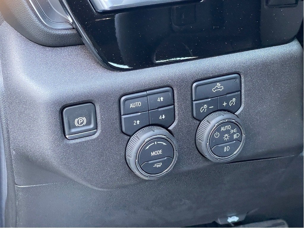 2024 Chevrolet Silverado 1500 in Joliette, Quebec - 13 - w1024h768px