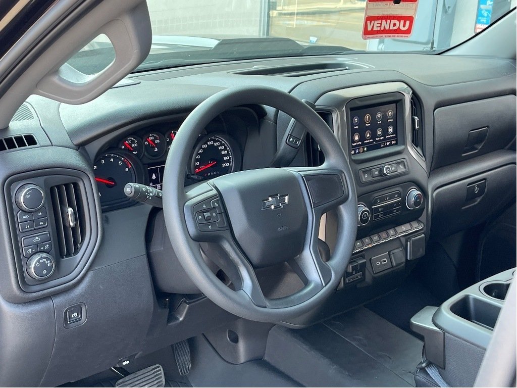 2024 Chevrolet Silverado 1500 in Joliette, Quebec - 8 - w1024h768px