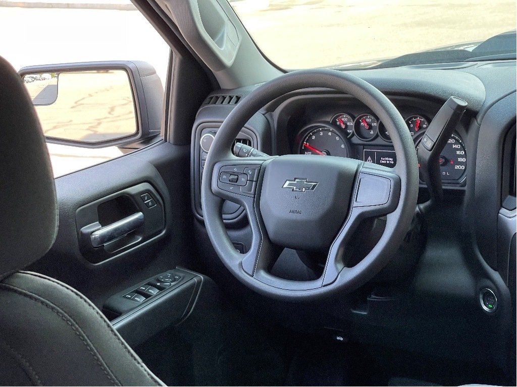 2024 Chevrolet Silverado 1500 in Joliette, Quebec - 13 - w1024h768px