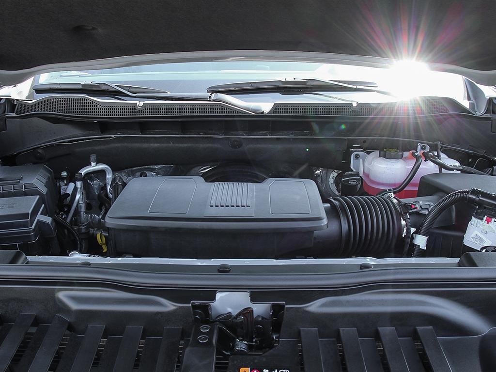 2025 Chevrolet Silverado 1500 in Joliette, Quebec - 6 - w1024h768px