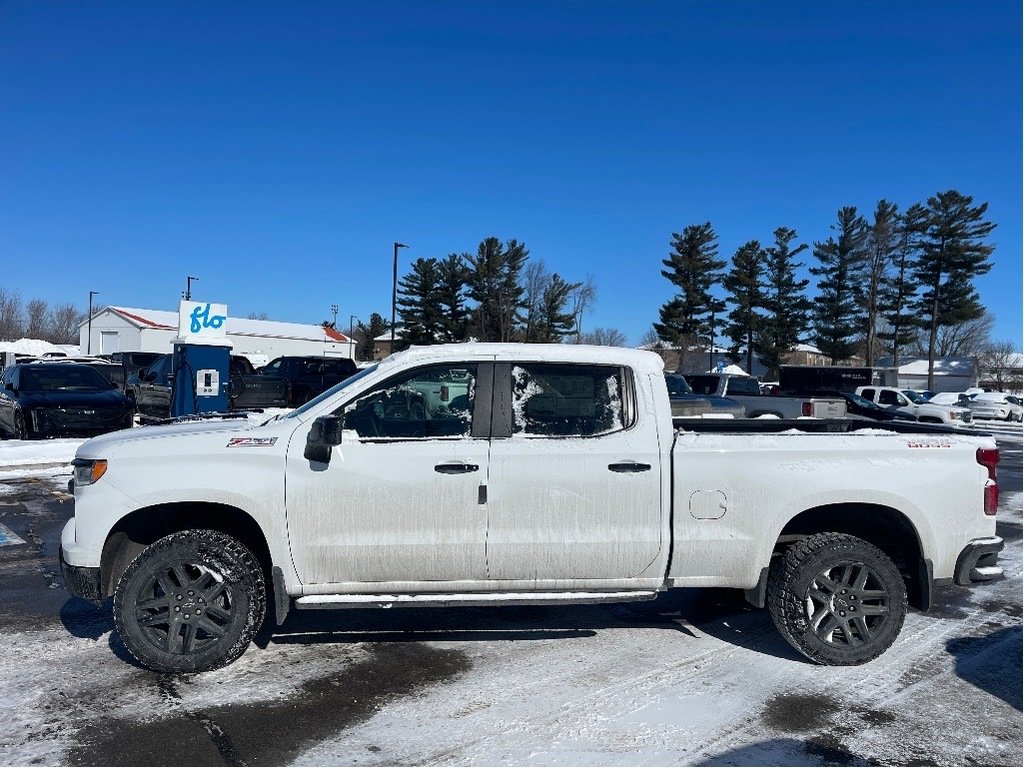 2025 Chevrolet Silverado 1500 in Joliette, Quebec - 3 - w1024h768px