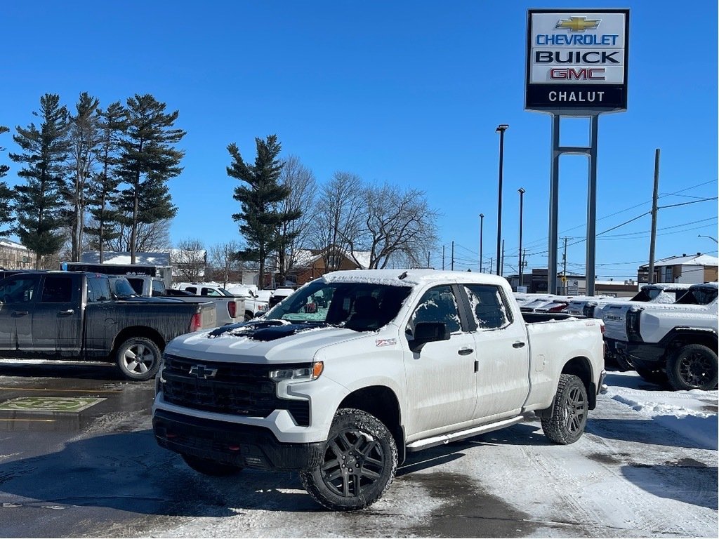 2025 Chevrolet Silverado 1500 in Joliette, Quebec - 1 - w1024h768px