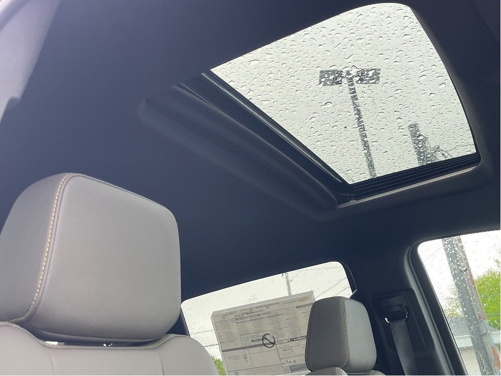2025 Chevrolet Silverado 1500 in Joliette, Quebec - 8 - w1024h768px