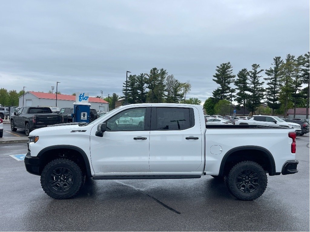 2025 Chevrolet Silverado 1500 in Joliette, Quebec - 3 - w1024h768px