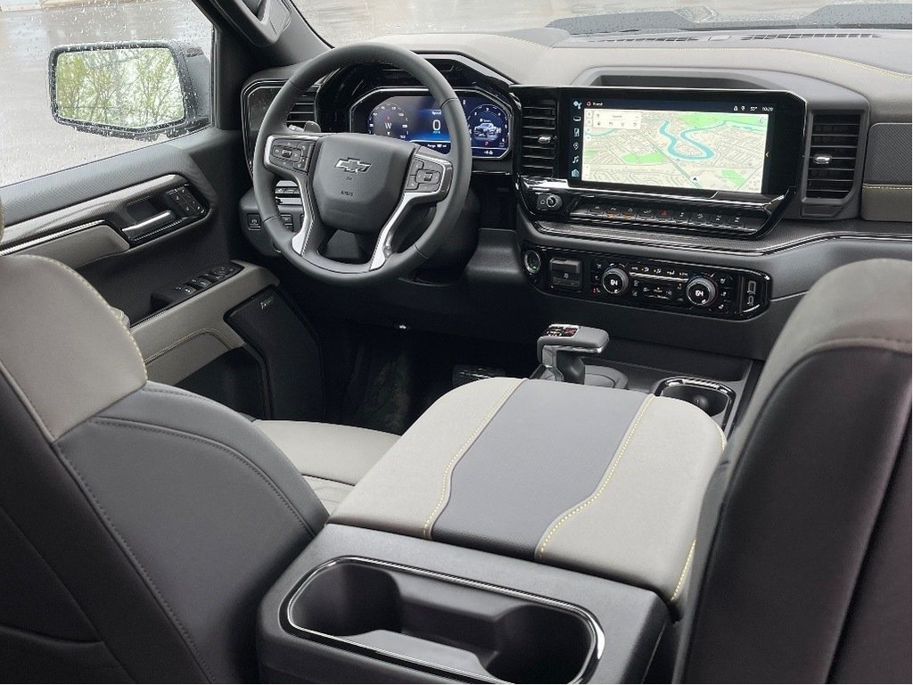 2025 Chevrolet Silverado 1500 in Joliette, Quebec - 12 - w1024h768px