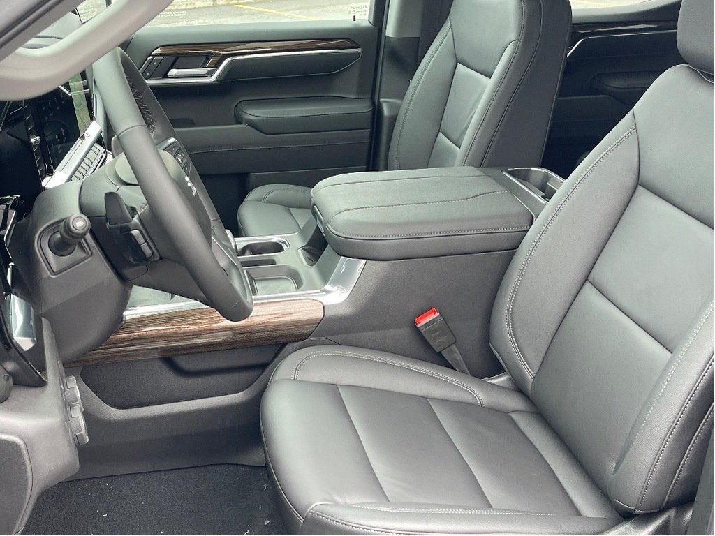 2025 Chevrolet Silverado 1500 in Joliette, Quebec - 10 - w1024h768px