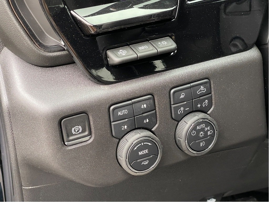 2025 Chevrolet Silverado 1500 in Joliette, Quebec - 14 - w1024h768px