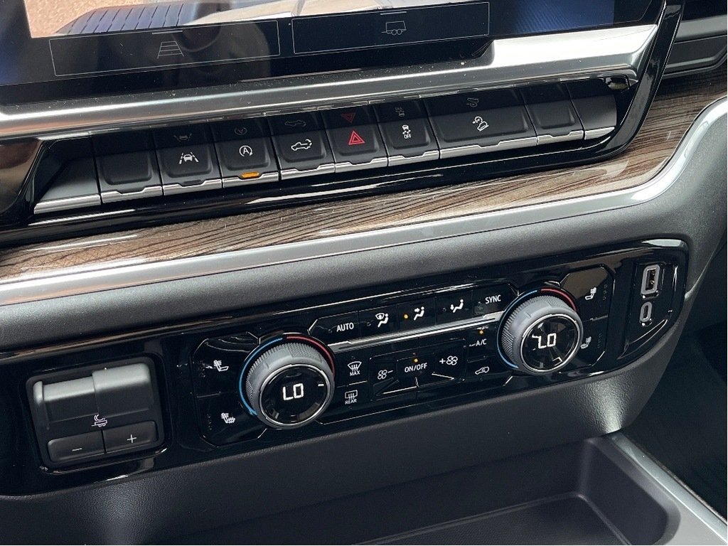 2025 Chevrolet Silverado 1500 in Joliette, Quebec - 18 - w1024h768px