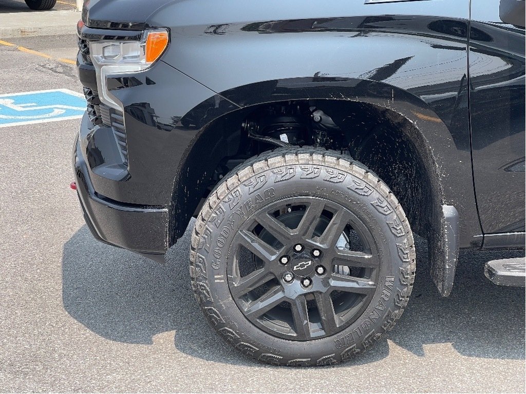 2025 Chevrolet Silverado 1500 in Joliette, Quebec - 7 - w1024h768px