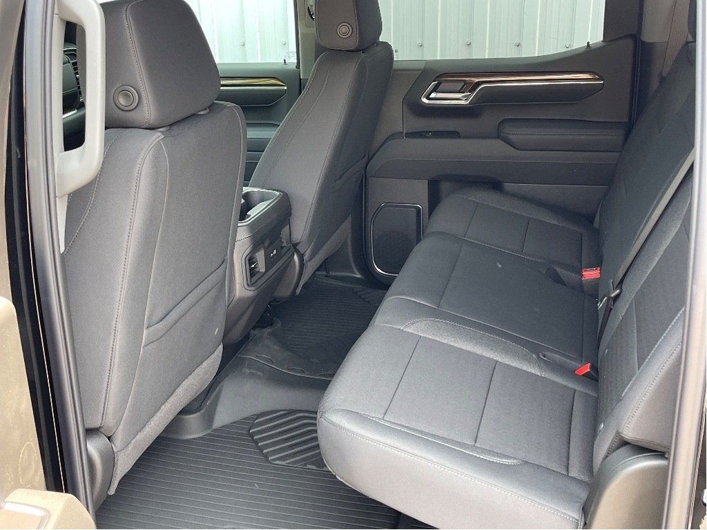 2025 Chevrolet Silverado 1500 in Joliette, Quebec - 10 - w1024h768px