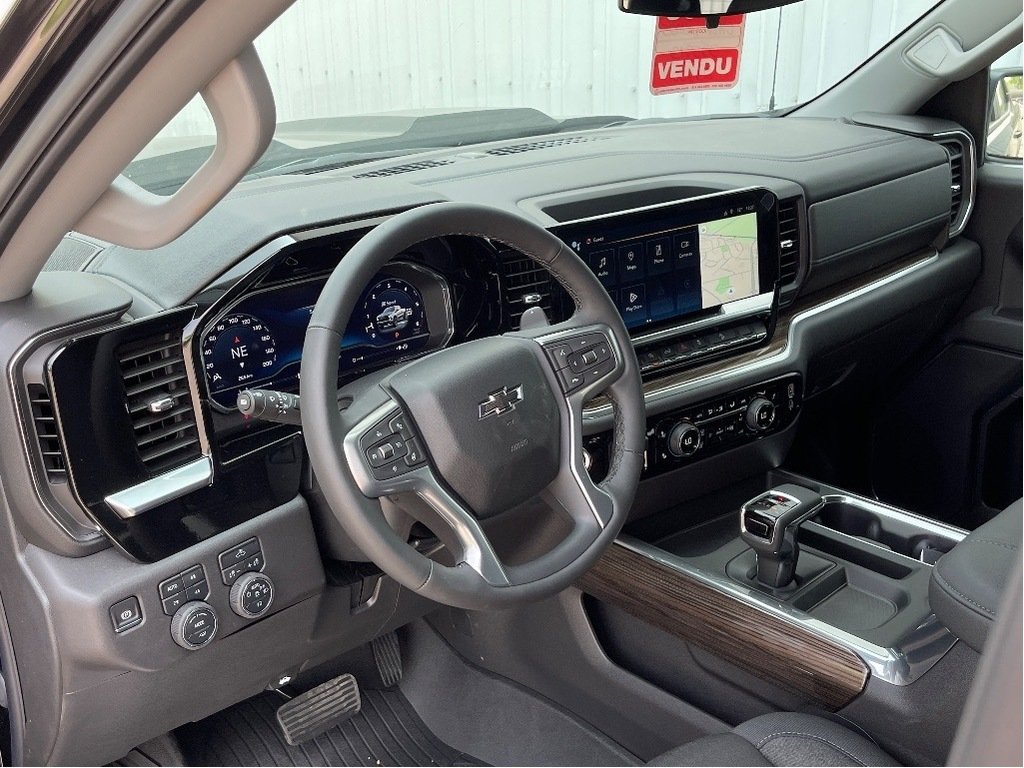 2025 Chevrolet Silverado 1500 in Joliette, Quebec - 8 - w1024h768px