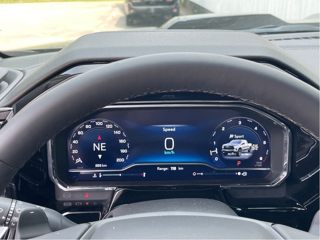 2025 Chevrolet Silverado 1500 in Joliette, Quebec - 15 - w1024h768px