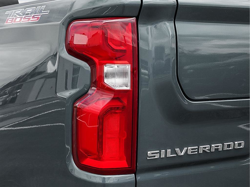 2025 Chevrolet Silverado 1500 in Joliette, Quebec - 11 - w1024h768px