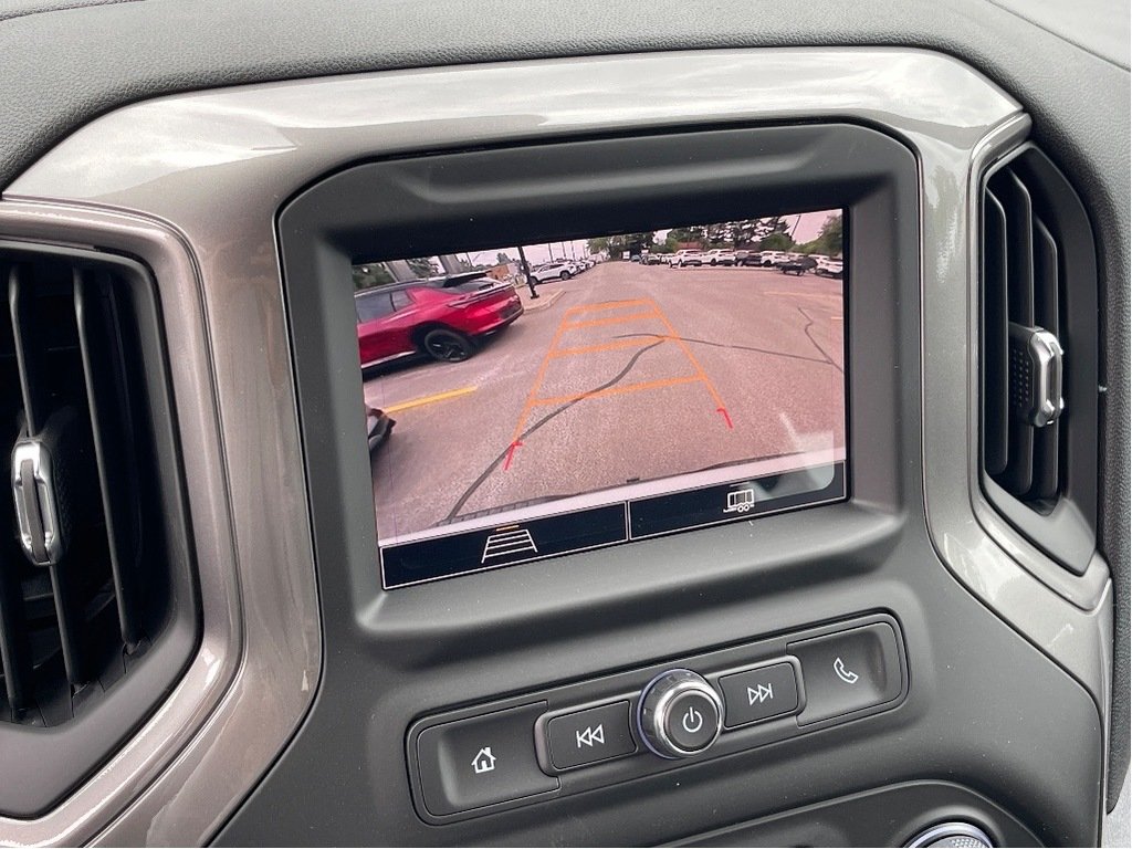 2025 Chevrolet Silverado 1500 in Joliette, Quebec - 17 - w1024h768px