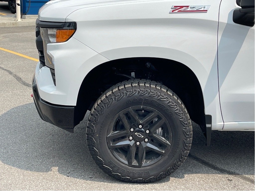 2025 Chevrolet Silverado 1500 in Joliette, Quebec - 7 - w1024h768px