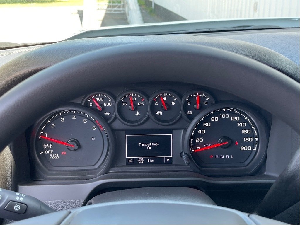 Chevrolet Silverado 1500  2025 à Joliette, Québec - 13 - w1024h768px