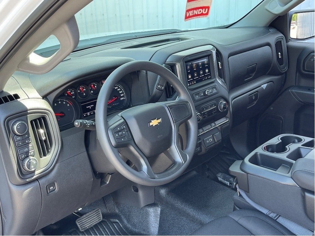 Chevrolet Silverado 1500  2025 à Joliette, Québec - 8 - w1024h768px