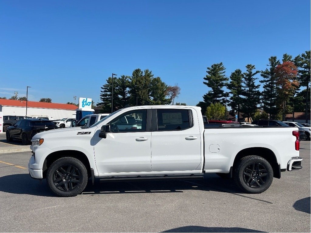 2025 Chevrolet Silverado 1500 in Joliette, Quebec - 3 - w1024h768px