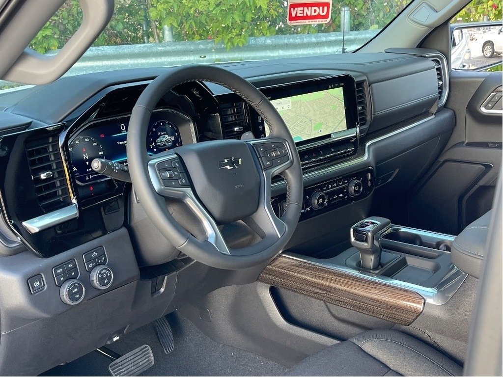 2025 Chevrolet Silverado 1500 in Joliette, Quebec - 8 - w1024h768px