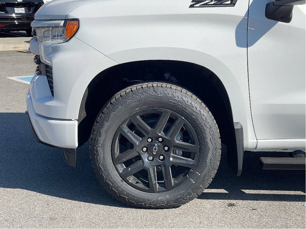 2025 Chevrolet Silverado 1500 in Joliette, Quebec - 7 - w1024h768px