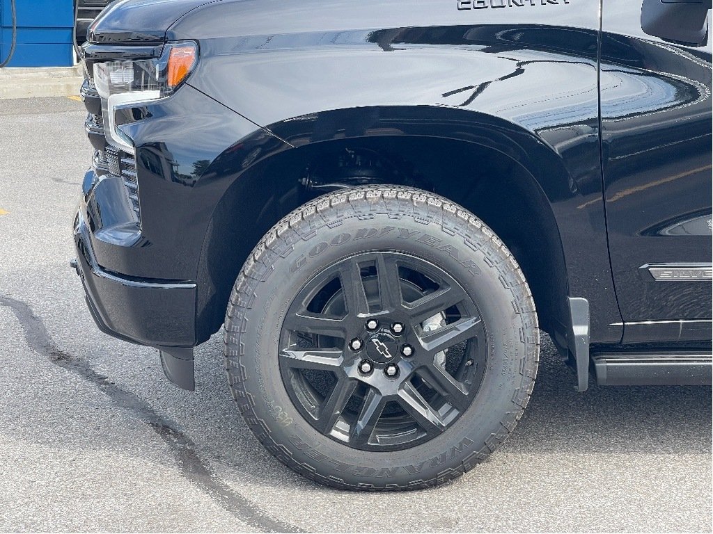 2026 Chevrolet Silverado 1500 in Joliette, Quebec - 7 - w1024h768px