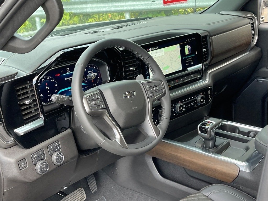 2026 Chevrolet Silverado 1500 in Joliette, Quebec - 9 - w1024h768px