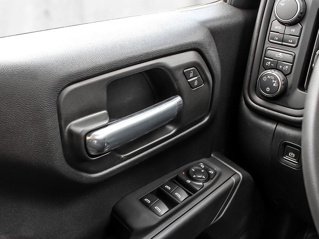 2026 Chevrolet Silverado 1500 in Joliette, Quebec - 16 - w1024h768px