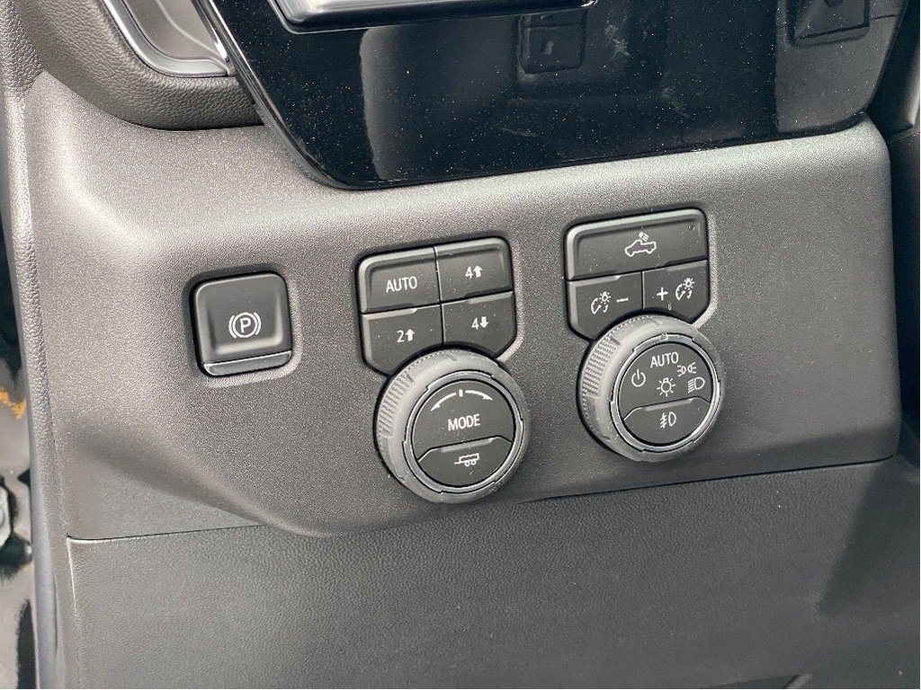 2026 Chevrolet Silverado 1500 in Joliette, Quebec - 14 - w1024h768px