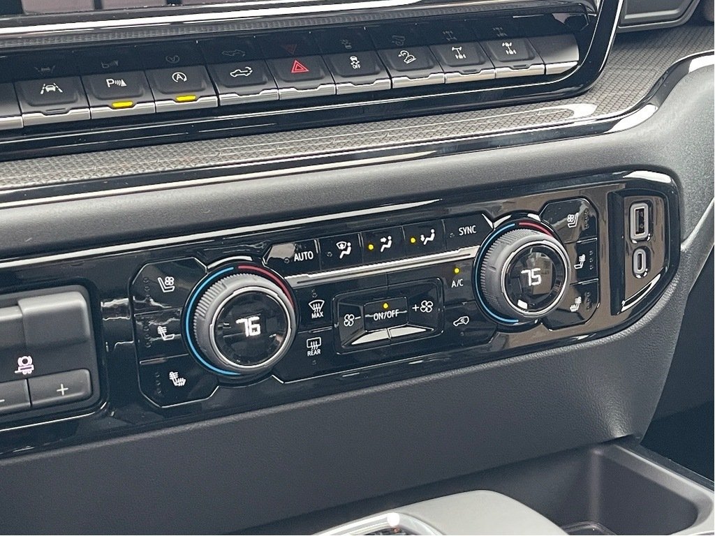 2026 Chevrolet Silverado 1500 in Joliette, Quebec - 21 - w1024h768px