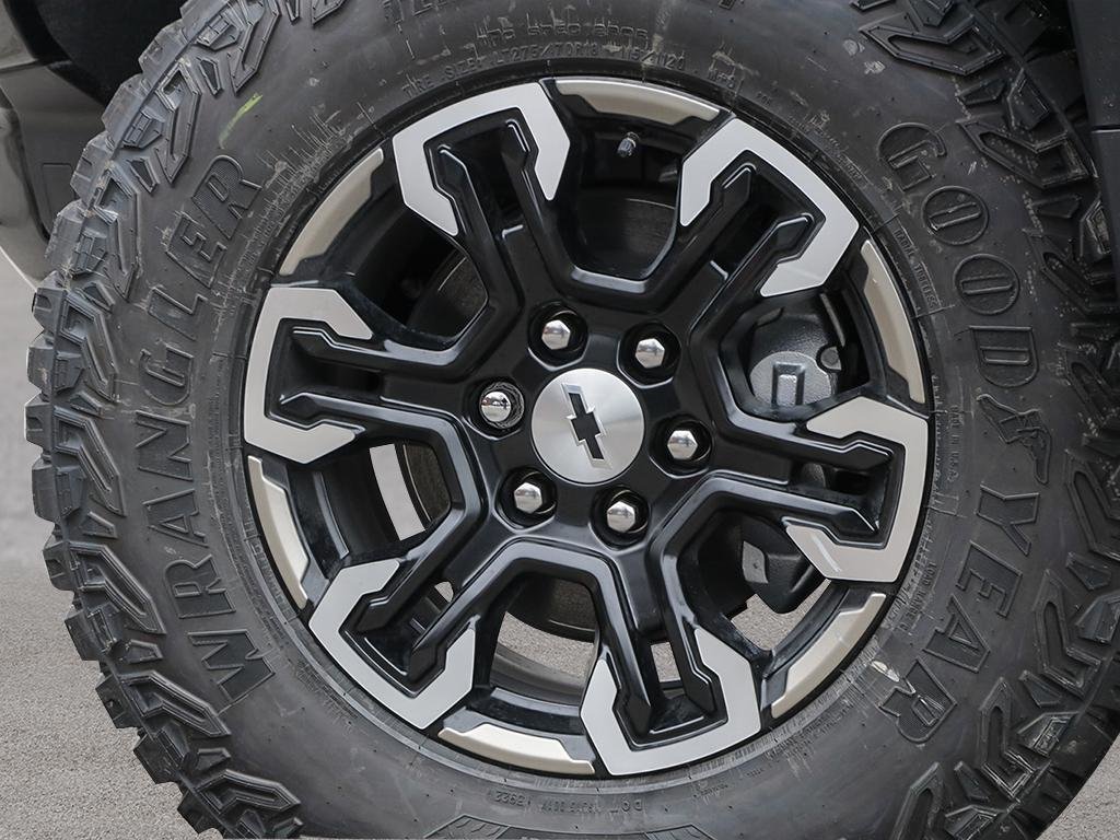 Chevrolet Silverado 1500  2026 à Joliette, Québec - 8 - w1024h768px