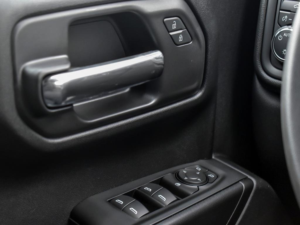 2026 Chevrolet Silverado 1500 in Joliette, Quebec - 16 - w1024h768px