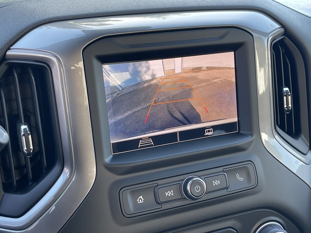 Chevrolet Silverado 1500  2026 à Joliette, Québec - 12 - w1024h768px