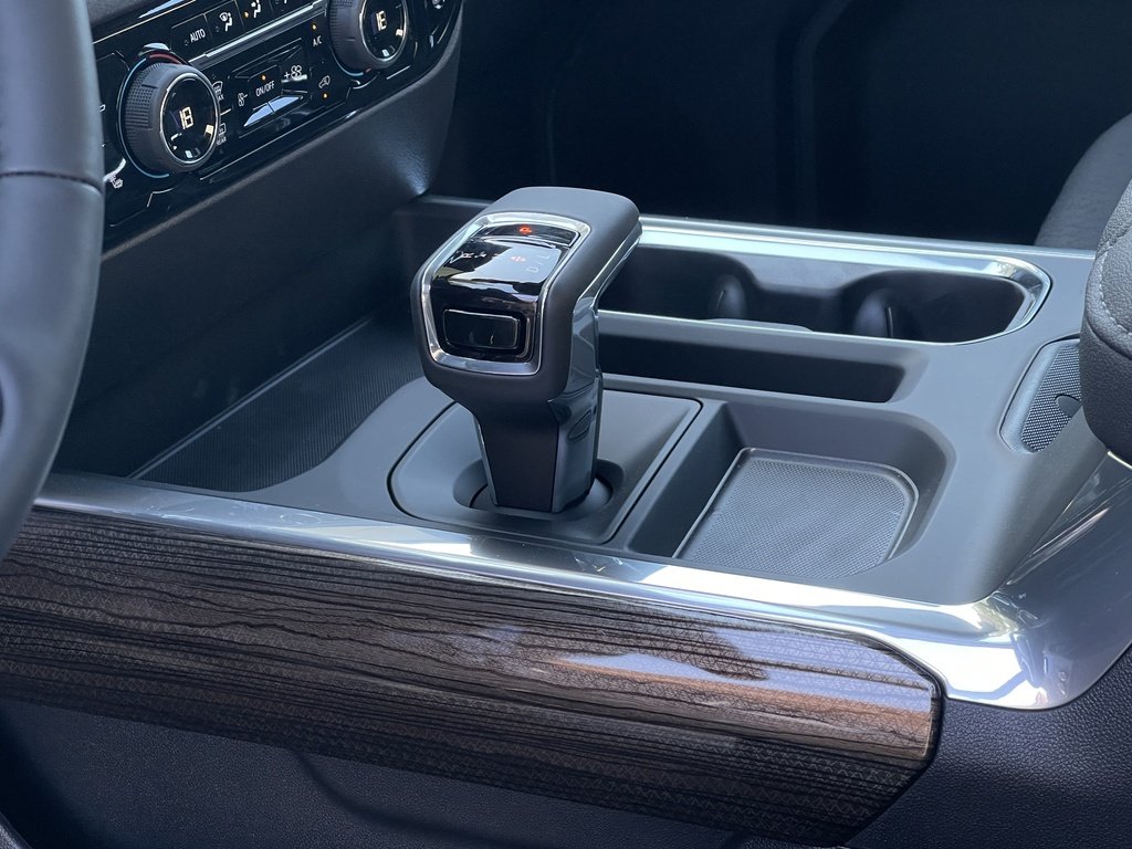 Chevrolet Silverado 1500  2026 à Joliette, Québec - 16 - w1024h768px