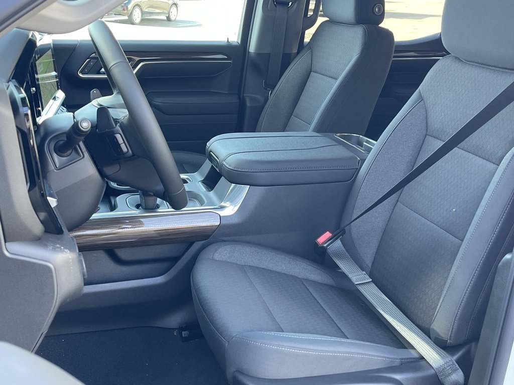 Chevrolet Silverado 1500  2026 à Joliette, Québec - 8 - w1024h768px