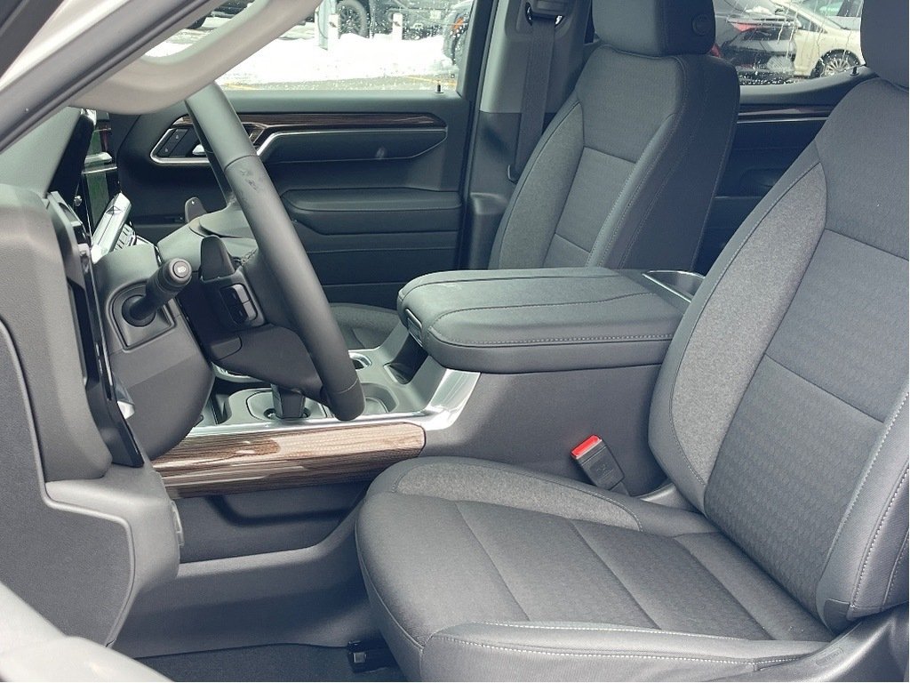 2026 Chevrolet Silverado 1500 in Joliette, Quebec - 9 - w1024h768px