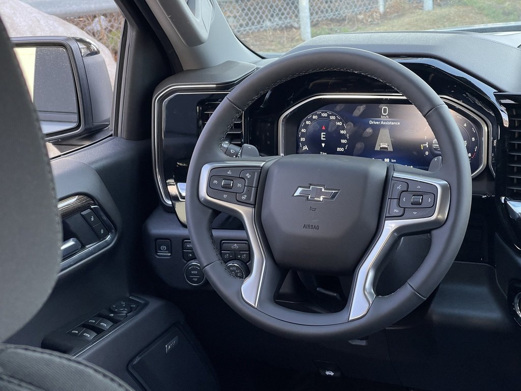 2026 Chevrolet Silverado 1500 in Joliette, Quebec - 12 - w1024h768px