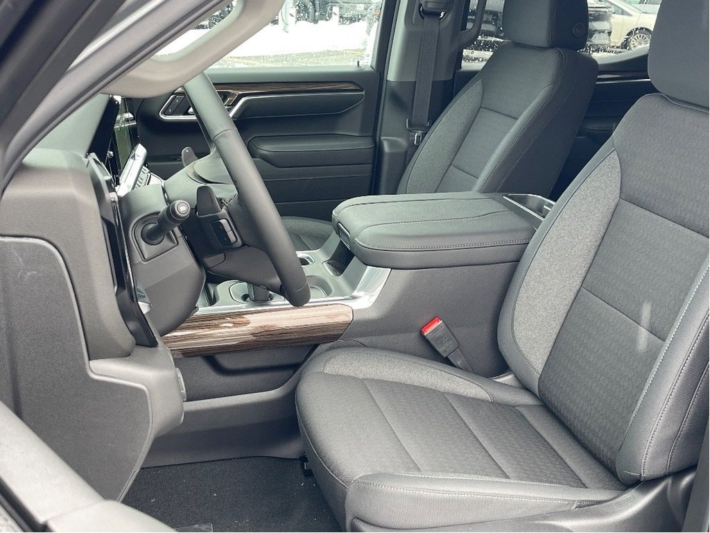 Chevrolet Silverado 1500  2026 à Joliette, Québec - 9 - w1024h768px