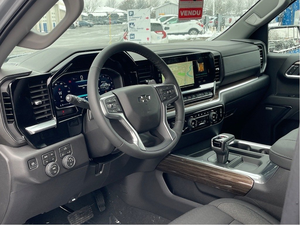 2026 Chevrolet Silverado 1500 in Joliette, Quebec - 8 - w1024h768px