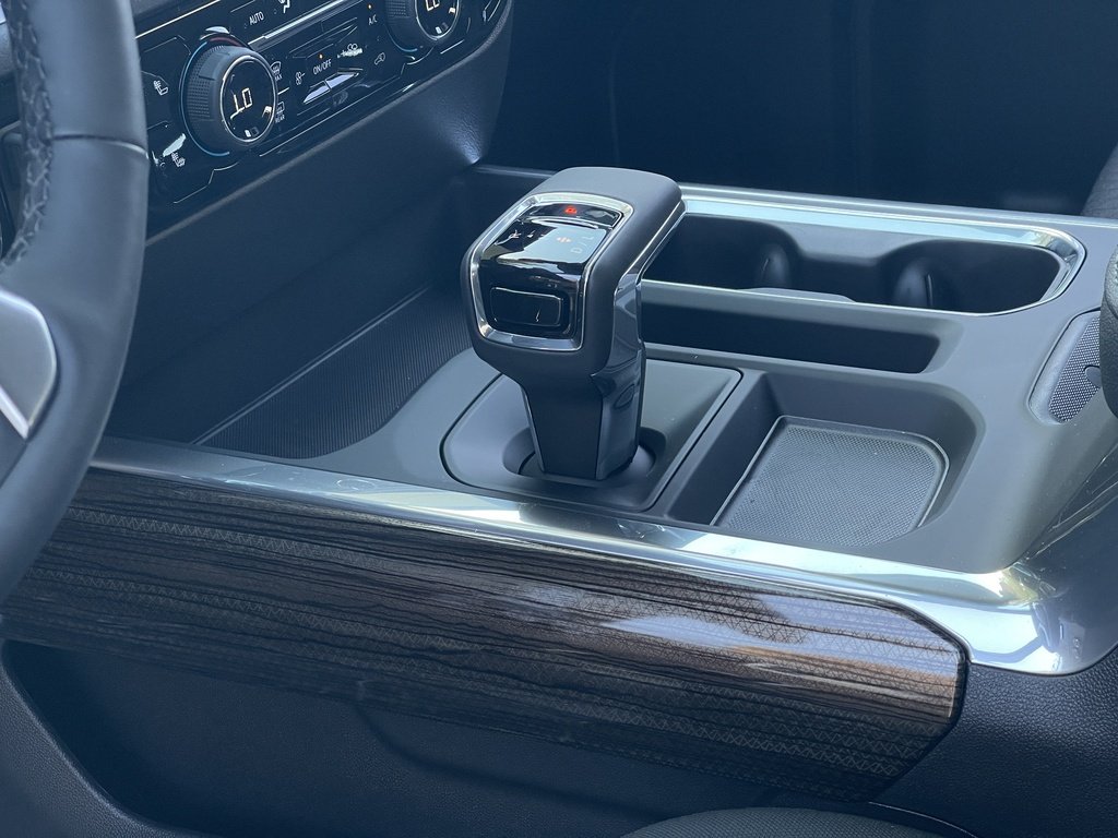 2026 Chevrolet Silverado 1500 in Joliette, Quebec - 17 - w1024h768px