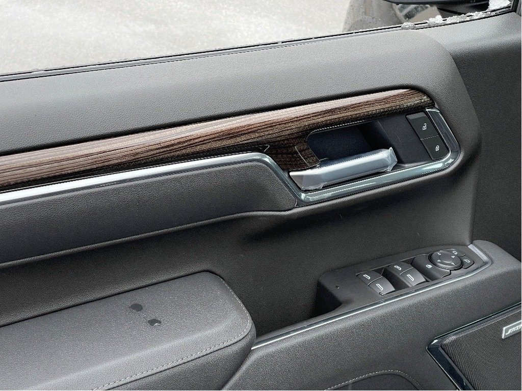 2026 Chevrolet Silverado 1500 in Joliette, Quebec - 13 - w1024h768px