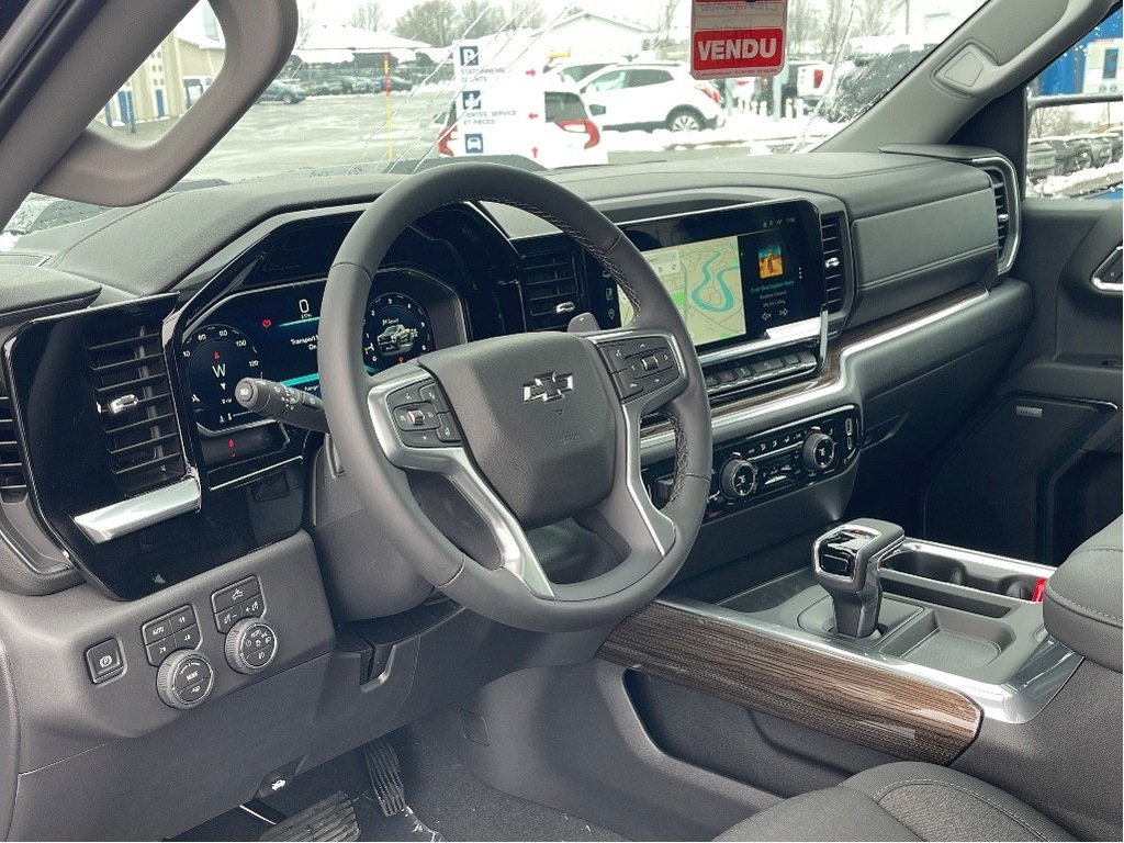 2026 Chevrolet Silverado 1500 in Joliette, Quebec - 9 - w1024h768px