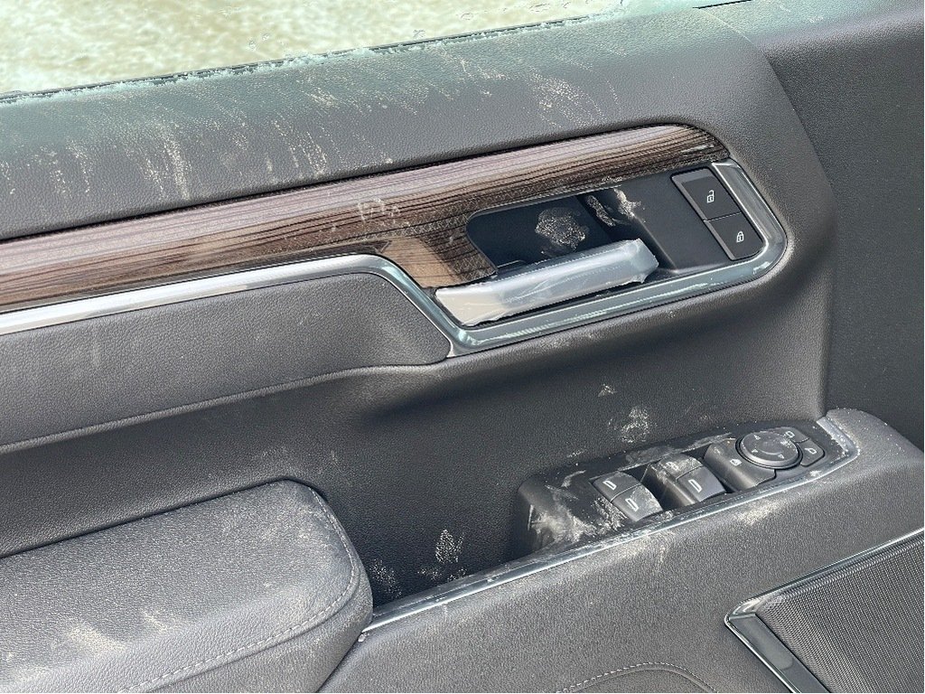 Chevrolet Silverado 1500  2026 à Joliette, Québec - 12 - w1024h768px