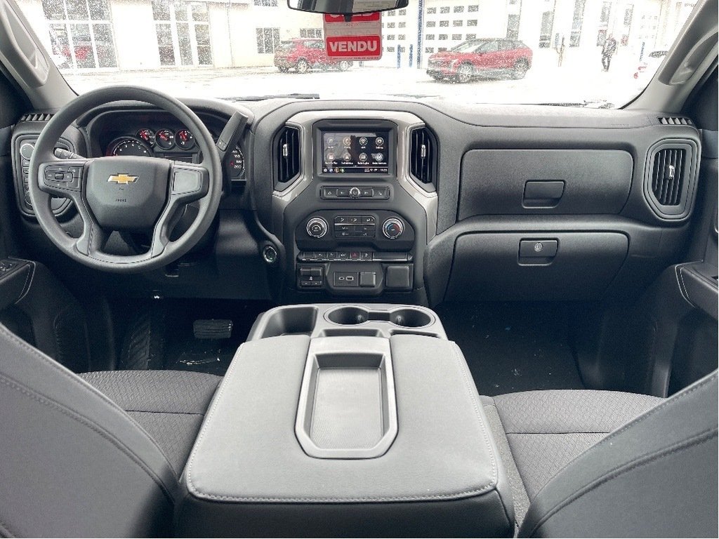 Chevrolet Silverado 1500  2026 à Joliette, Québec - 11 - w1024h768px