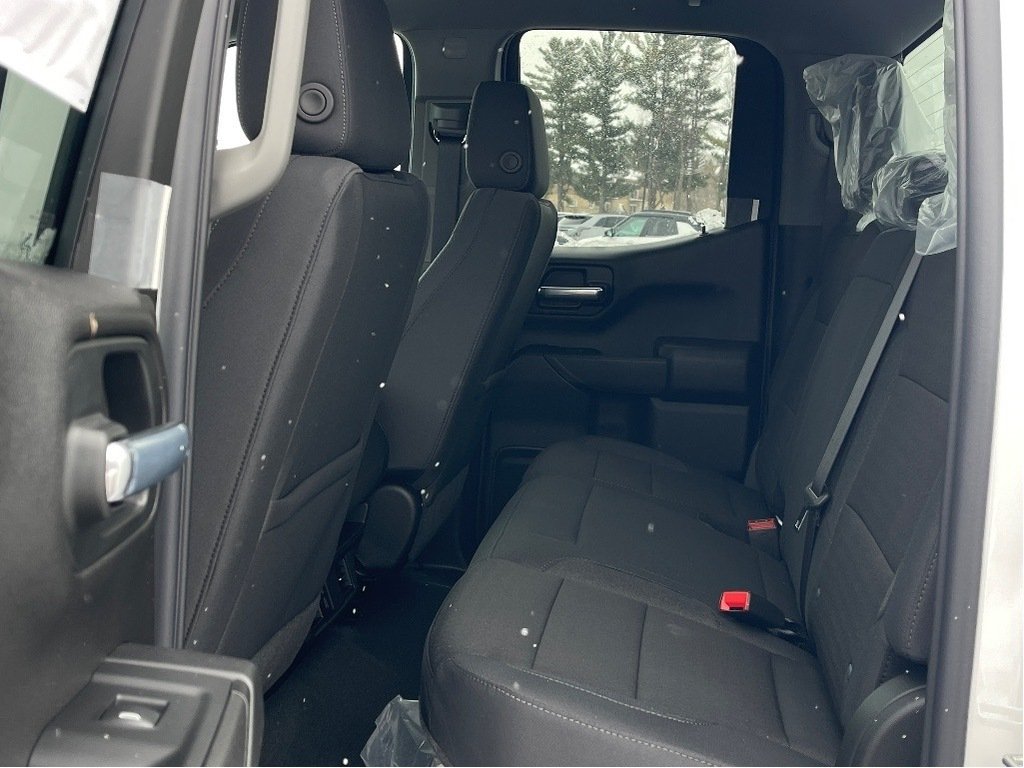 Chevrolet Silverado 1500  2026 à Joliette, Québec - 10 - w1024h768px