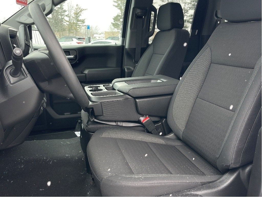 Chevrolet Silverado 1500  2026 à Joliette, Québec - 9 - w1024h768px