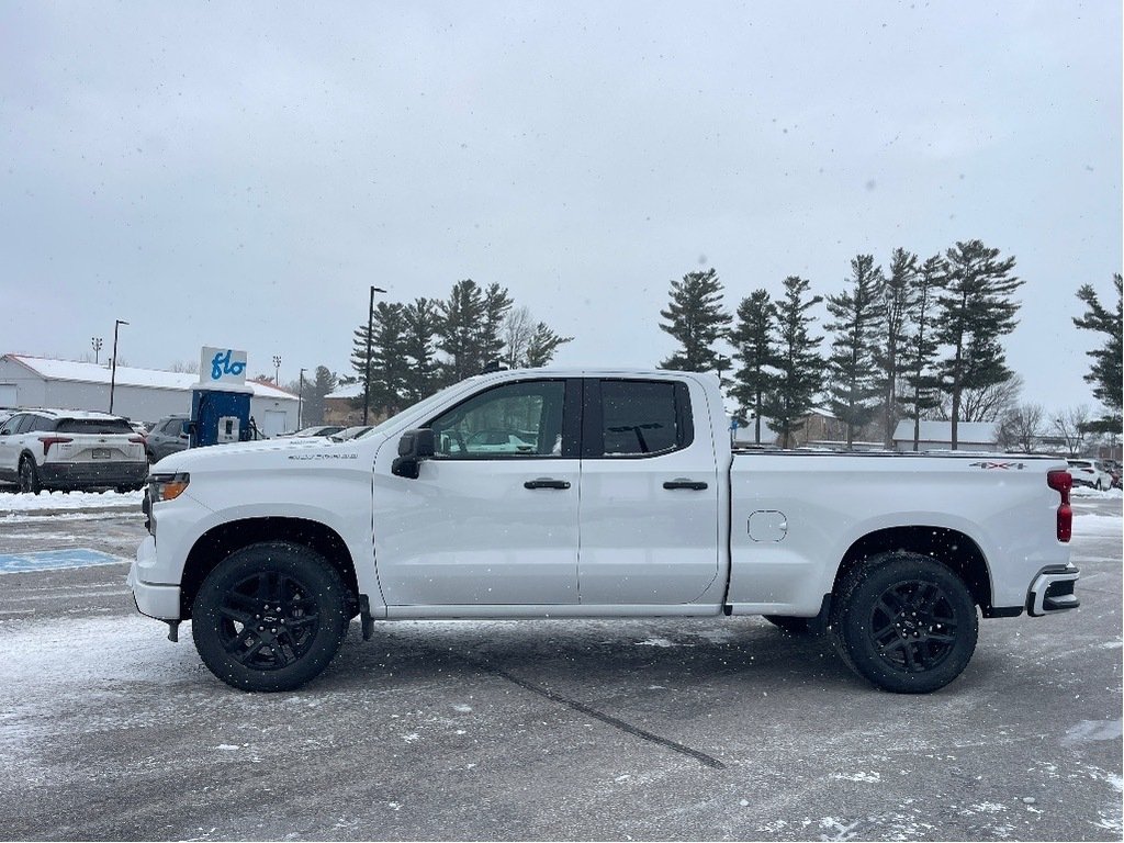 Chevrolet Silverado 1500  2026 à Joliette, Québec - 3 - w1024h768px
