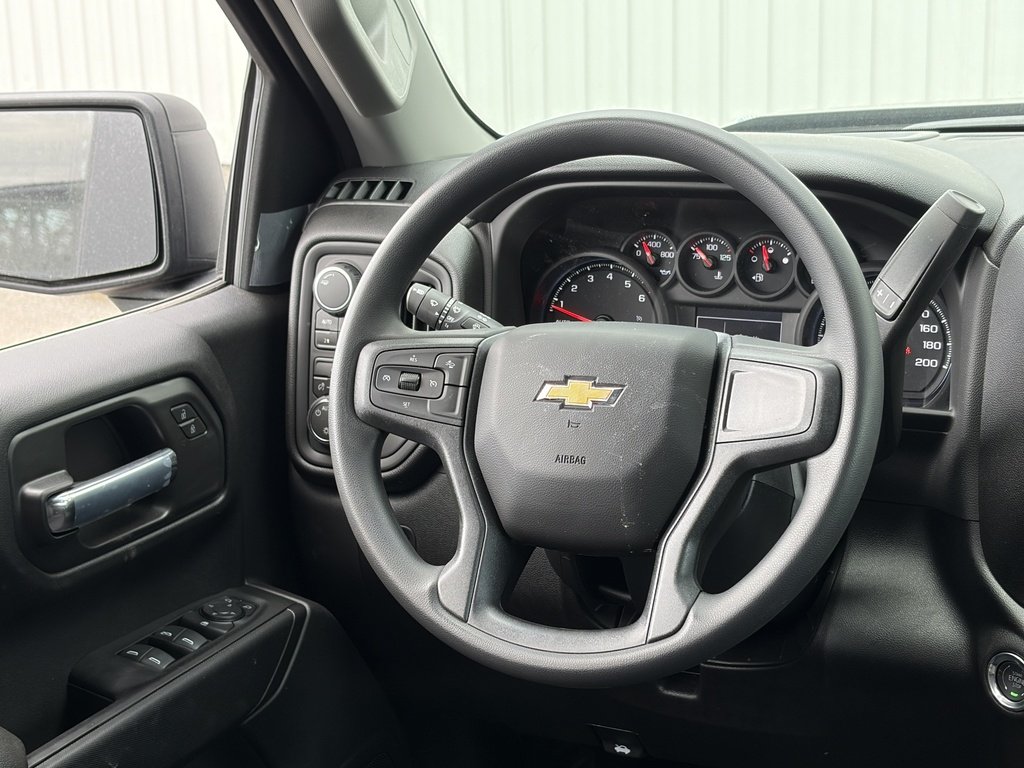 Chevrolet Silverado 1500  2026 à Joliette, Québec - 12 - w1024h768px