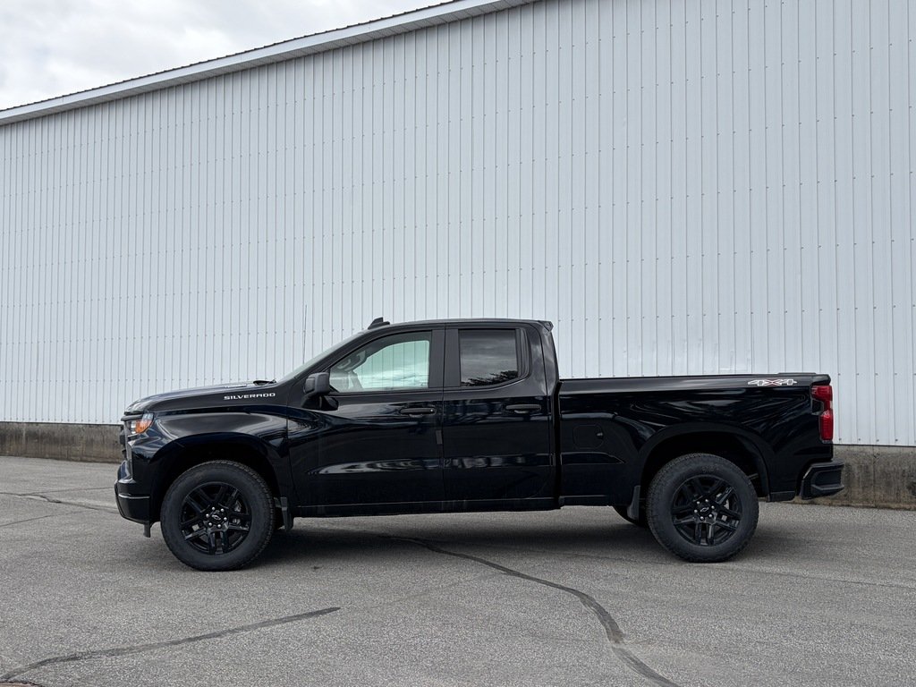 Chevrolet Silverado 1500  2026 à Joliette, Québec - 3 - w1024h768px
