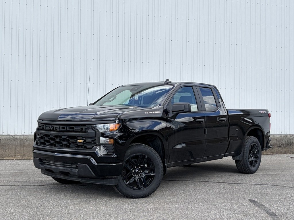 Chevrolet Silverado 1500  2026 à Joliette, Québec - 1 - w1024h768px